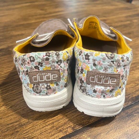 Hey Dude Shoes - HEY DUDE | Wendy Funk | Army Dot | Size 7
